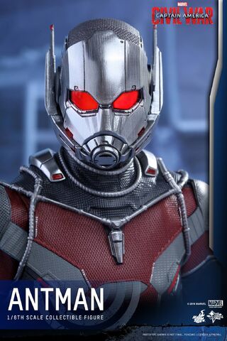 File:Ant-Man Civil War Hot Toys 18.jpg