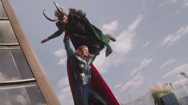File:Thor-vs-Loki-BodySlam.jpg