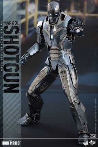 File:Hot Toys MK 40.jpg
