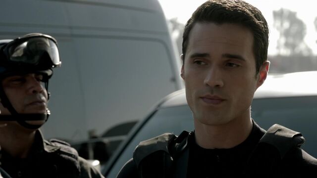 File:GrantWard-MissionPrep-S1E16.jpg