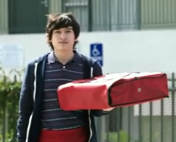 File:Pizza Delivery Guy.png