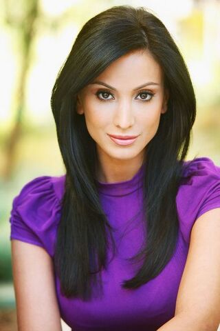 File:Crystal Marie Denha.jpg