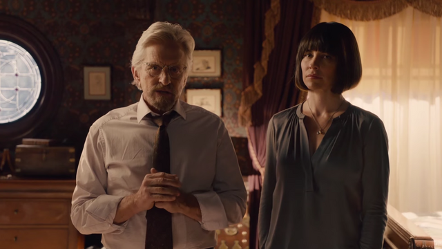 File:Hank-Pym-Hope-Train-Scott.png