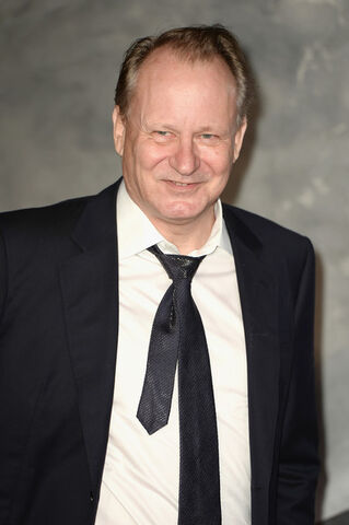 Файл:Stellan Skarsgard.jpg