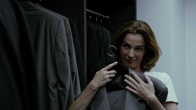 File:VanessaSuitEp8-700x390-1-.png