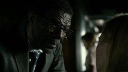 Ben-Urich-tells-Page-to-stop-digging-S1E4