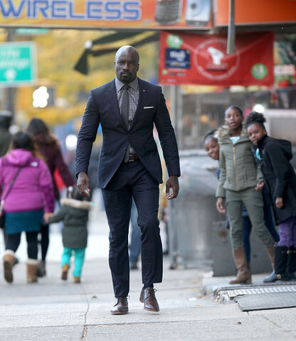 File:Luke Cage BTS 1.jpg