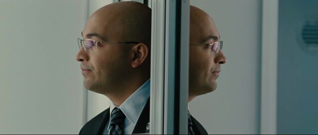 File:JasperSitwell-MirrorShot.jpg