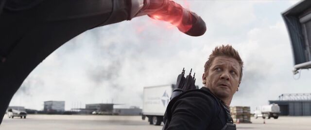 File:Hawkeye Civil War09.jpg