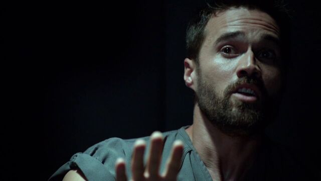 File:Grant-Ward-Chocking.jpg
