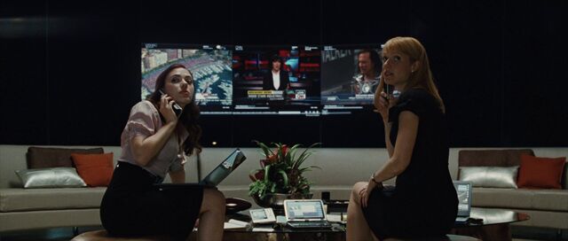 File:Pepper-Potts-Natalie-Rushman-Phones.jpg