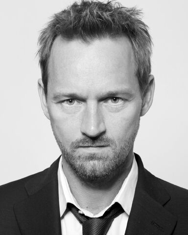 File:Rod Hallett.jpg
