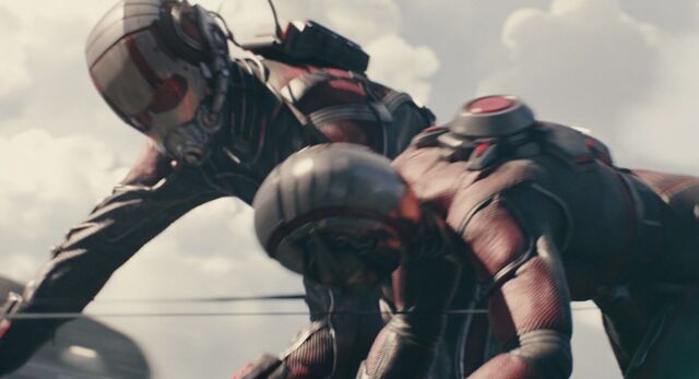 File:AntMan-Wasp-FinalMission.jpeg
