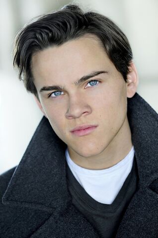 File:Alex Neustaedter.jpg