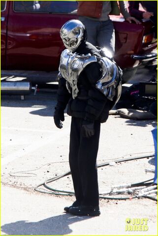 File:Ultron Set 9.jpg