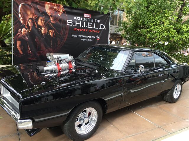 File:Hell Charger Promotional.jpg