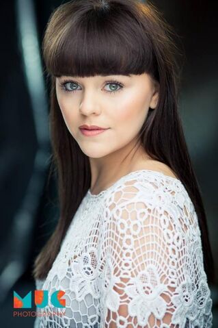 File:Olivia Stott.jpg