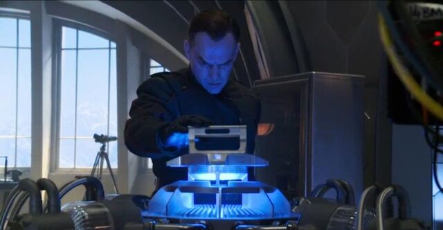 File:Schmidt blue light.jpg
