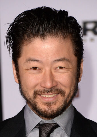 Файл:Tadanobu Asano.jpg
