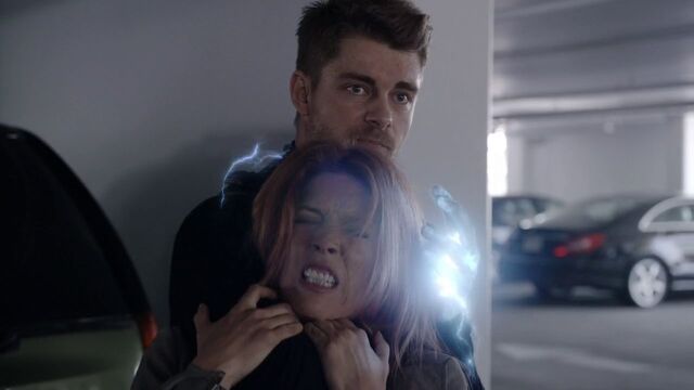File:Lincoln-vs-Alisha-S3E18.jpg
