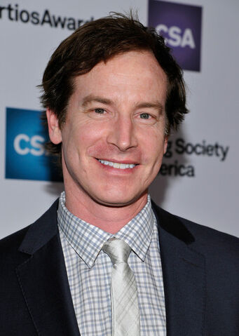 File:Rob Huebel.jpg