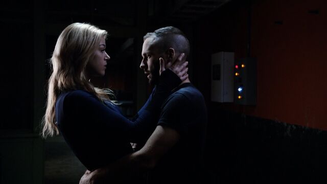 File:BobbiMorse-LanceHunter-Moment-CT.jpg