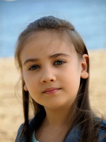File:Annelise Mejias.jpg