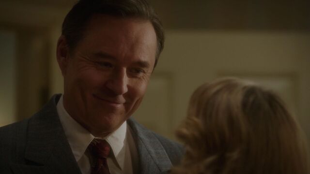 File:CalvinChadwick-S2E6-Smile.jpeg