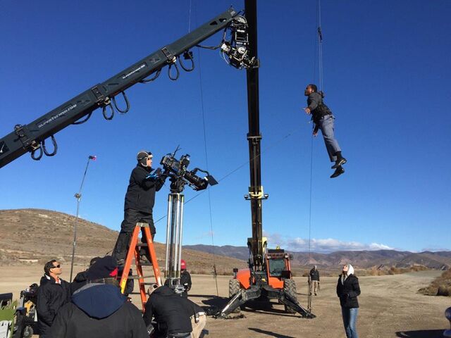 File:Behindthescenes3.jpg