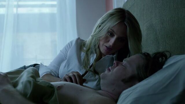 File:Marci-Stahl-Foggy-Nelson-Bed.jpg