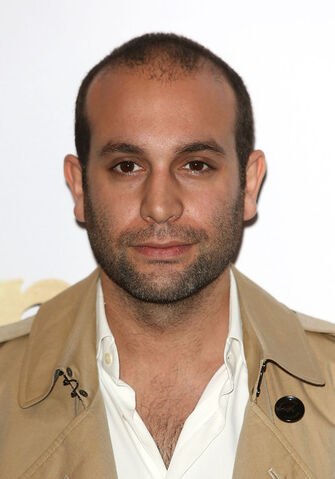 File:Ilan Eshkeri.jpg