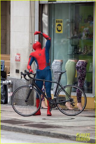File:Spider-man-swings-into-action-on-set-17.jpg