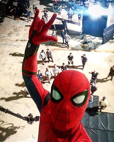 File:HollandSpideySelfie.jpg