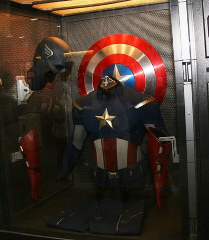 File:Captainamerica2011.jpg