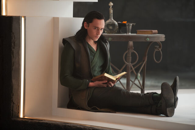 File:LokiPassingTime-TTDW.jpg