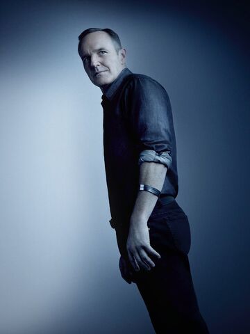 File:Agents Of SHIELD Season 4 Poster Coulson.jpg