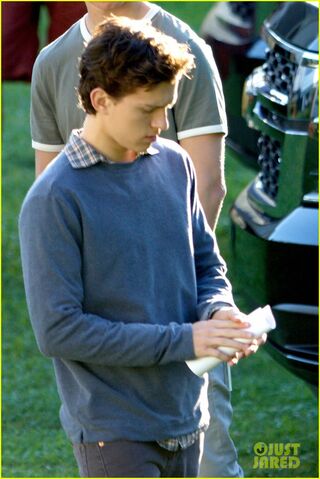 File:Tom-holland-zendaya-spider-man-atlanta-first-set-pics-03.jpg