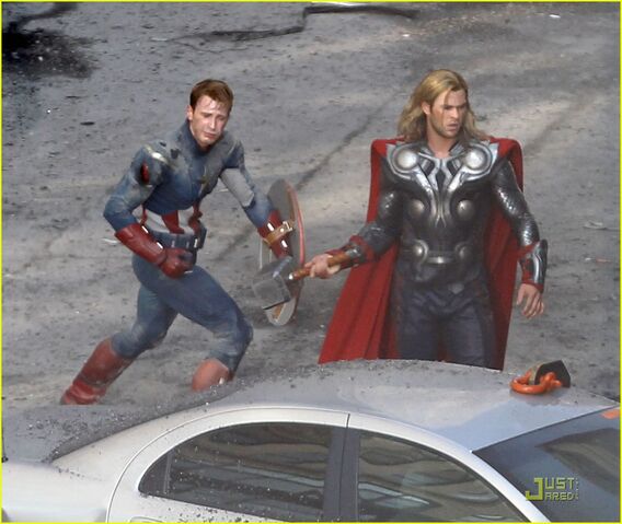 File:AVENGERS CAP hurt Thot.jpg