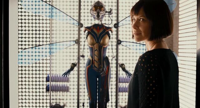 File:Hope's Wasp Suit.jpg