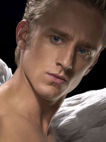 File:Angel x3.jpg