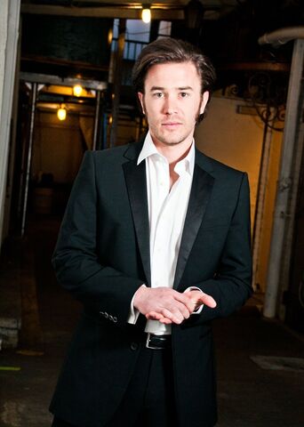 File:Tom Pelphrey.jpg