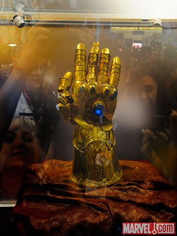 File:Infinity-gauntlet-thor.jpg