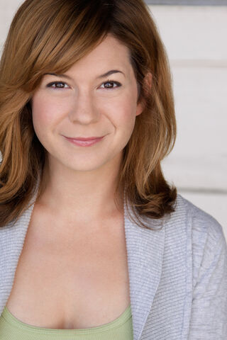 File:Emily Maya Mills.jpg