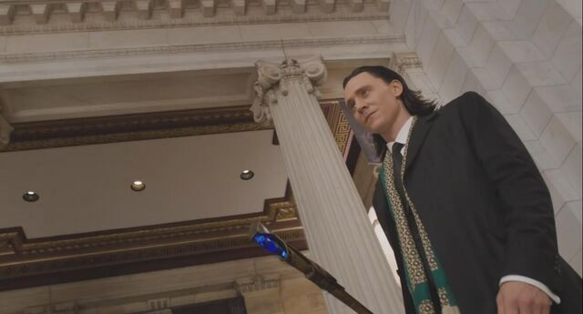 File:Loki Avengers 02.jpg