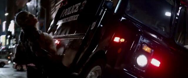 File:Lizard police truck.jpg