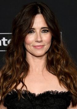 Linda Cardellini