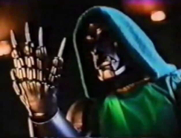 File:Doomclaws.jpg