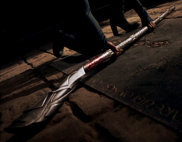 File:BerserkerStaff4-AoSWell.png