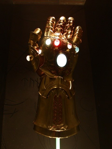 File:Infinity Gauntlet.png