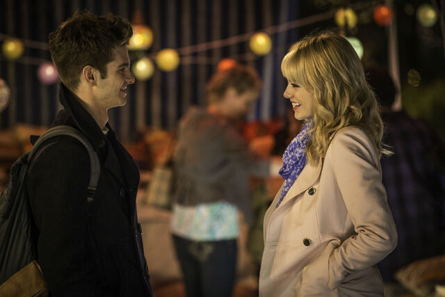 File:Peter Parker and Gwen Stacy.jpg